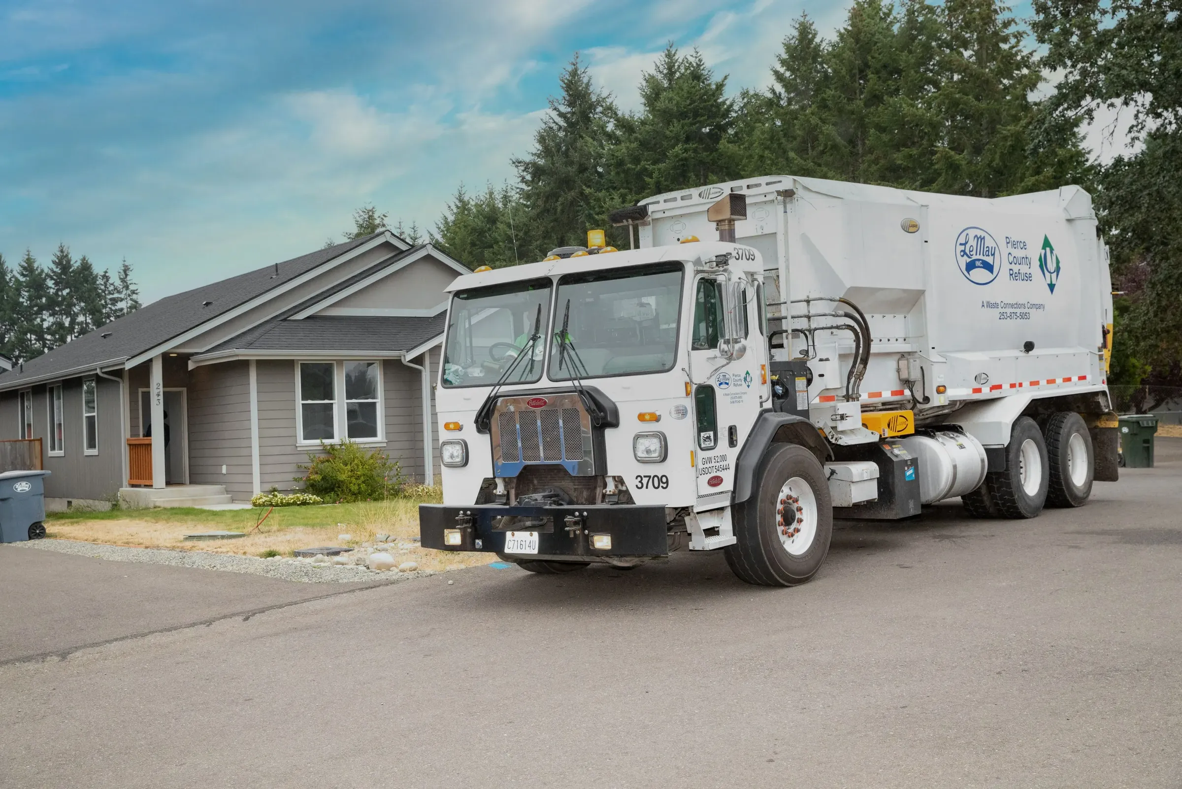Frederickson, WA Residential Garbage Pickup LeMay Pierce County Refuse Frederickson, WA Residential Garbage Pickup LeMay Pierce County Refuse