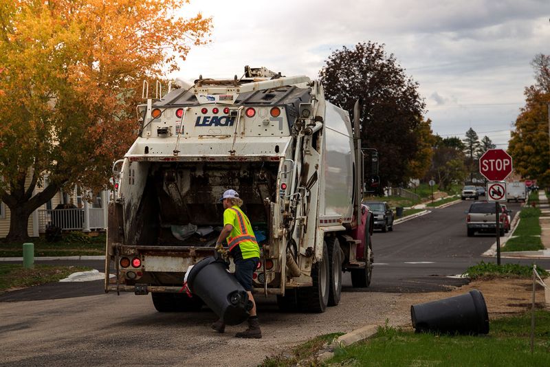 Residential Garbage Pickup Montgomery Trucking residential-garbage-pickup-montgomery-trucking
