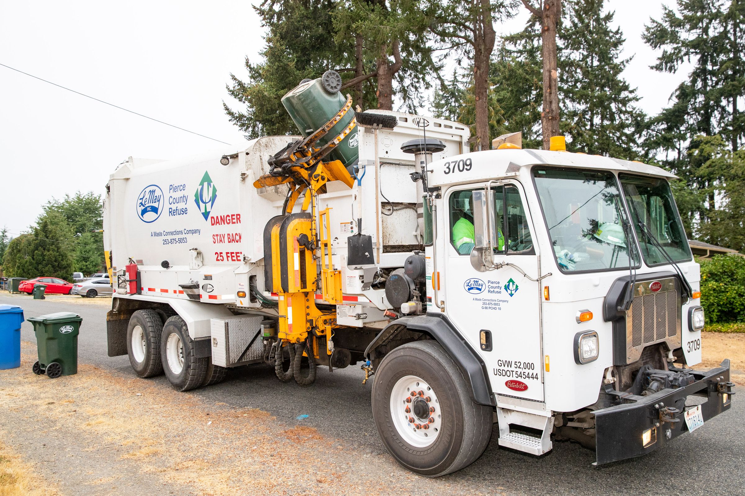 Tacoma Trash Pickup 01