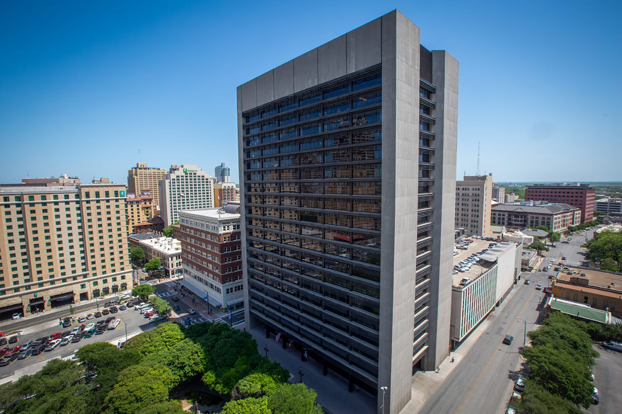 The Towns At 100 West Photos Availabilities - City Tower